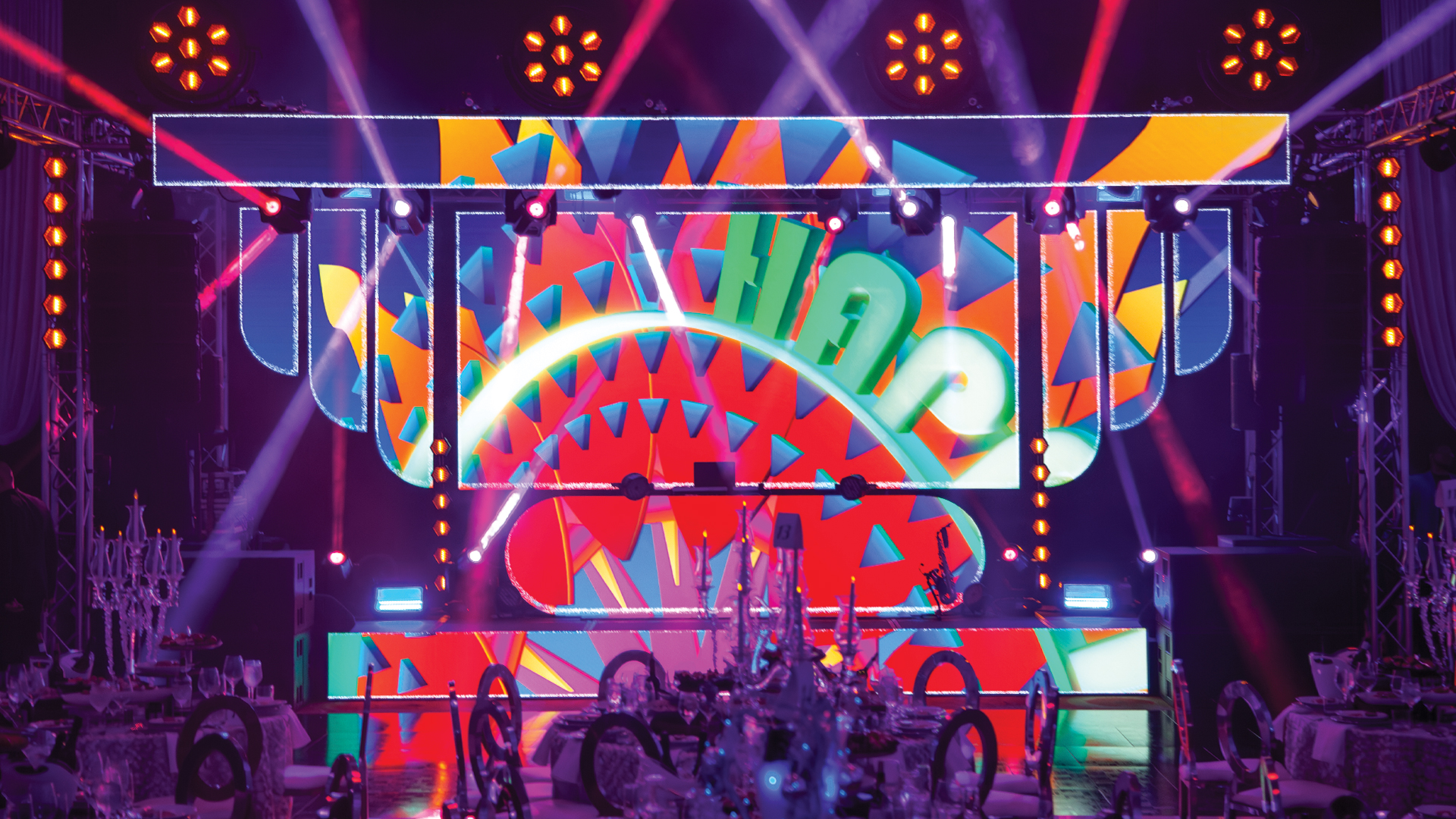 Why Brands Choose Ribbon LED Screens For Long Rooms And Odd Spaces